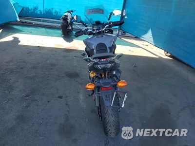 Czwarte zdjęcie samochodu z boku: 2019 YAMAHA MTT09 C VIN:JYARN60Y2KA000415 - miniatura