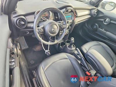 Zdjęcie 8 z 13 samochodu: 2020 MINI COOPER VIN:WMWWJ3C05L3L06213 - miniatura