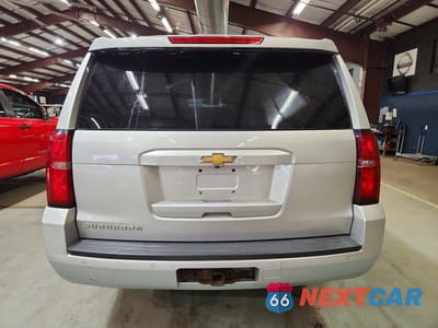 Zdjęcie 6 z 13 samochodu: 2015 CHEVROLET SUBURBAN K1500 LT VIN:1GNSKJKC0FR742247 - miniatura