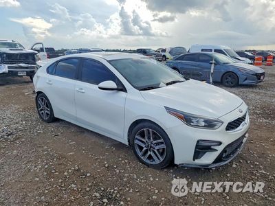 Czwarte zdjęcie samochodu z boku: 2019 KIA FORTE S VIN:3KPF34AD5KE061963 - miniatura