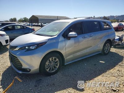 2025 TOYOTA SIENNA XLE 7-PASSENGER 5TDYSKFCXSS190660 - główne zdjęcie licytacji z USA - miniatura
