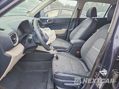 Zdjęcie 7 z 13 samochodu: 2023 HYUNDAI VENUE LIMITED VIN:KMHRC8A35PU238138 - miniatura