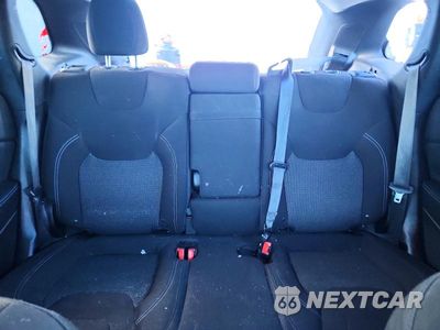 Zdjęcie 10 z 13 samochodu: 2019 JEEP CHEROKEE LATITUDE VIN:1C4PJLCBXKD297171 - miniatura