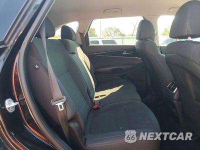 Zdjęcie 10 z 13 samochodu: 2019 KIA SORENTO L VIN:5XYPG4A36KG511994 - miniatura