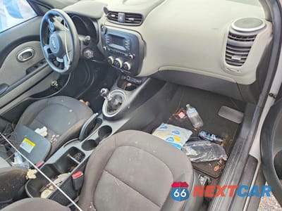 Zdjęcie 8 z 12 samochodu: 2015 KIA SOUL BASE VIN:KNDJN2A27F7797669 - miniatura
