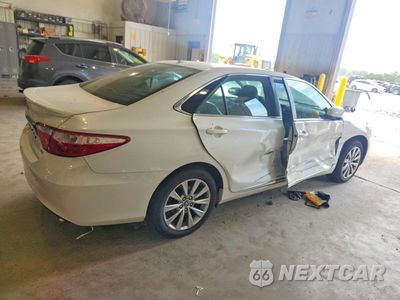 Trzecie zdjęcie samochodu z tyłu: 2016 TOYOTA CAMRY XLE VIN:4T1BF1FK8GU255225 - miniatura