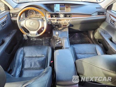Zdjęcie 8 z 12 samochodu: 2013 LEXUS ES 350 VIN:JTHBK1GG3D2052100 - miniatura