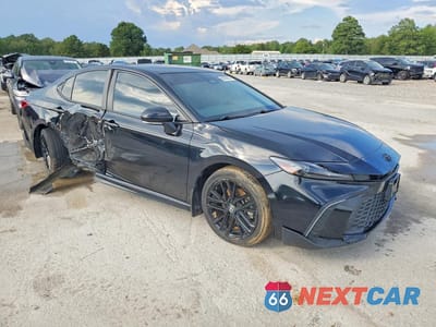 Czwarte zdjęcie samochodu z boku: 2025 TOYOTA CAMRY SE VIN:4T1DAACK8SU012079 - miniatura
