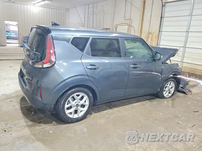 Trzecie zdjęcie samochodu z tyłu: 2025 KIA SOUL LX VIN:KNDJ23AU4S7270215 - miniatura