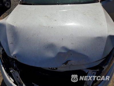 Zdjęcie 11 z 12 samochodu: 2015 KIA OPTIMA LX VIN:KNAGM4A74F5558139 - miniatura