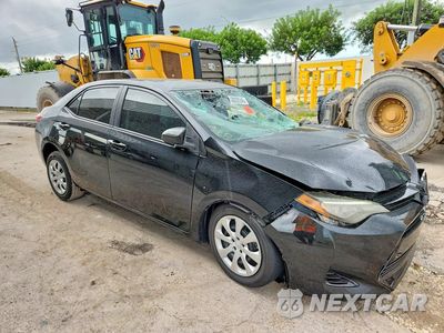 Czwarte zdjęcie samochodu z boku: 2018 TOYOTA COROLLA LE VIN:5YFBURHE8JP832579 - miniatura