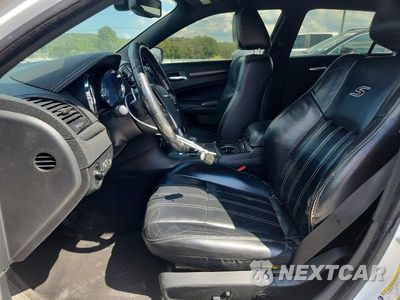 Zdjęcie 7 z 12 samochodu: 2013 CHRYSLER 300 S VIN:2C3CCABG1DH577503 - miniatura
