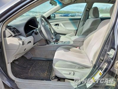 Zdjęcie 7 z 12 samochodu: 2010 TOYOTA CAMRY LE VIN:4T1BF3EK3AU061058 - miniatura