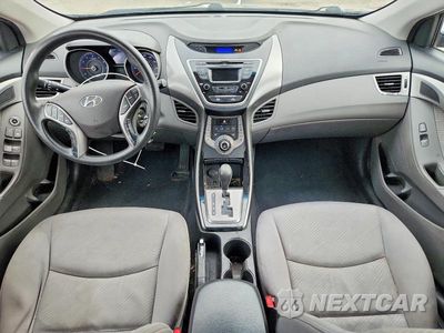Zdjęcie 8 z 13 samochodu: 2013 HYUNDAI ELANTRA GLS VIN:KMHDH4AE4DU978880 - miniatura