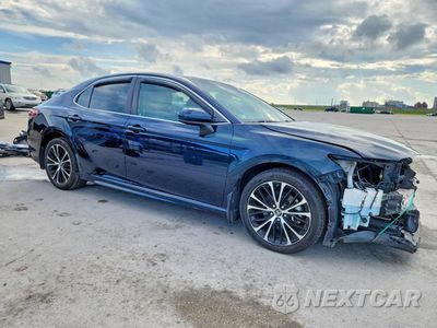 Czwarte zdjęcie samochodu z boku: 2018 TOYOTA CAMRY SE VIN:4T1B11HK6JU595315 - miniatura