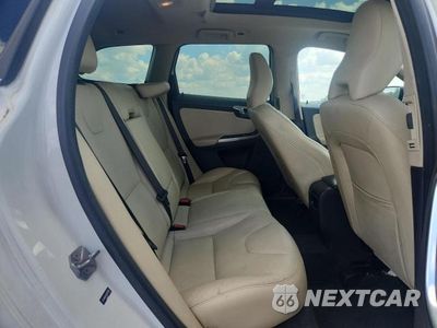 Zdjęcie 11 z 13 samochodu: 2016 VOLVO XC60 T6 PREMIER VIN:YV449MDKXG2875768 - miniatura