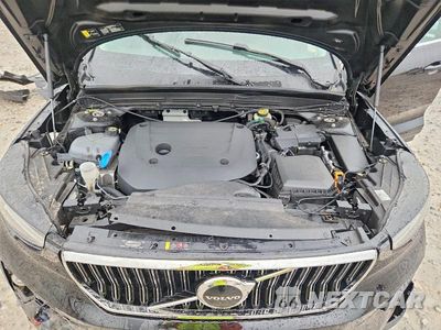 Zdjęcie 11 z 13 samochodu: 2023 VOLVO XC40 PLUS VIN:YV4L12UN2P2039292 - miniatura