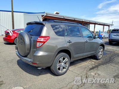 Trzecie zdjęcie samochodu z tyłu: 2010 TOYOTA RAV4 BASE VIN:2T3BF4DV6AW044666 - miniatura