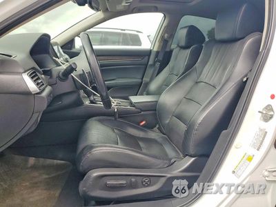 Zdjęcie 7 z 13 samochodu: 2018 HONDA ACCORD TOURING VIN:1HGCV1F95JA070827 - miniatura