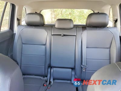 Zdjęcie 10 z 13 samochodu: 2018 VOLKSWAGEN TIGUAN SE VIN:3VV3B7AX1JM083854 - miniatura