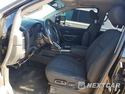 Zdjęcie 7 z 12 samochodu: 2015 NISSAN TITAN SV VIN:1N6AA0EC3FN500196 - miniatura