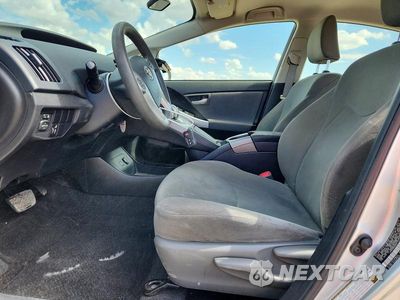 Zdjęcie 7 z 12 samochodu: 2013 TOYOTA PRIUS ONE VIN:JTDKN3DU4D1713153 - miniatura