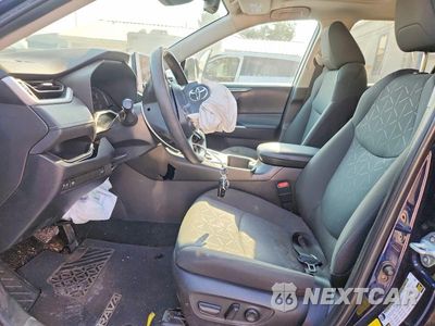 Zdjęcie 7 z 14 samochodu: 2024 TOYOTA RAV4 XLE VIN:2T3W1RFV3RW305970 - miniatura