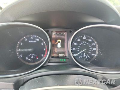 Zdjęcie 9 z 13 samochodu: 2017 HYUNDAI SANTA FE SPORT 2.0T ULTIMATE VIN:5XYZW4LA2HG454046 - miniatura