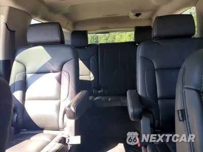 Zdjęcie 10 z 14 samochodu: 2020 CHEVROLET SUBURBAN K1500 LT VIN:1GNSKHKCXLR177719 - miniatura