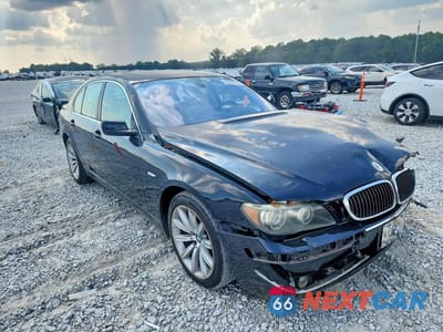 Czwarte zdjęcie samochodu z boku: 2007 BMW 750 I VIN:WBAHL83587DT11031 - miniatura