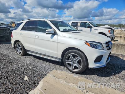 Czwarte zdjęcie samochodu z boku: 2017 MERCEDES-BENZ GLE 350 4MATIC VIN:4JGDA5HB6HA914157 - miniatura