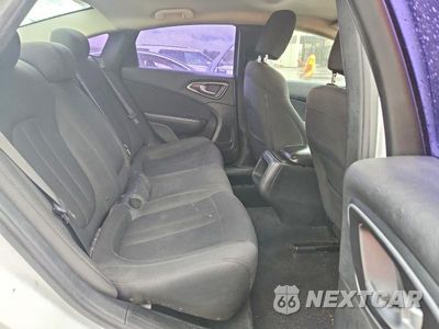 Zdjęcie 10 z 13 samochodu: 2015 CHRYSLER 200 LIMITED VIN:1C3CCCAB4FN743363 - miniatura