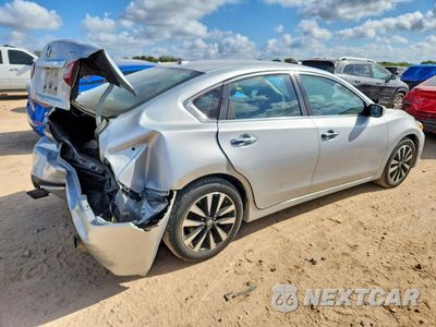 Trzecie zdjęcie samochodu z tyłu: 2018 NISSAN ALTIMA 2.5 SV VIN:1N4AL3AP6JC214330 - miniatura