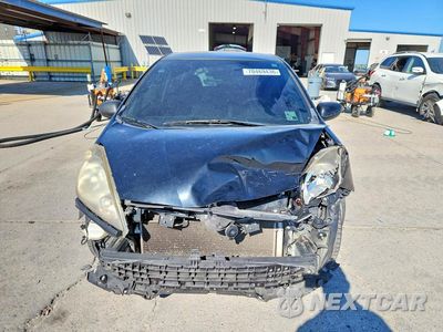 Piąte zdjęcie samochodu w środku: 2010 HONDA FIT SPORT VIN:JHMGE8H4XAC028201 - miniatura