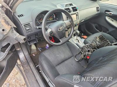 Zdjęcie 8 z 12 samochodu: 2013 TOYOTA COROLLA S VIN:2T1BU4EE9DC001779 - miniatura
