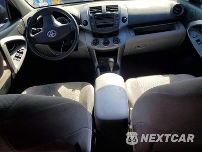 Zdjęcie 8 z 13 samochodu: 2006 TOYOTA RAV4 BASE VIN:JTMBK33V665001595 - miniatura