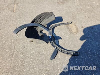 Zdjęcie 12 z 13 samochodu: 2021 VOLVO XC40 T5 R-DESIGN VIN:YV4162UM2M2592858 - miniatura