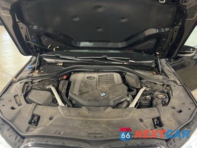 Zdjęcie 7 z 11 samochodu: 2022 BMW 740 I VIN:WBA7T2C00NCH24385 - miniatura