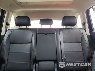 Zdjęcie 10 z 14 samochodu: 2019 VOLKSWAGEN TIGUAN SE VIN:3VV2B7AX1KM157562 - miniatura