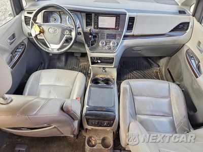 Zdjęcie 8 z 13 samochodu: 2019 TOYOTA SIENNA XLE 8-PASSENGER VIN:5TDYZ3DC4KS973624 - miniatura