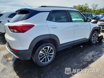Trzecie zdjęcie samochodu z tyłu: 2026 CHEVROLET TRAILBLAZER LT VIN:KL79MRSLXTB097625 - miniatura