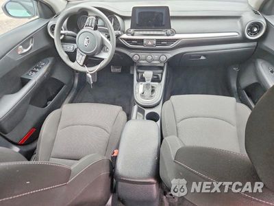 Zdjęcie 8 z 13 samochodu: 2021 KIA FORTE LXS VIN:3KPF24AD1ME266606 - miniatura