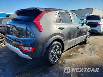 Trzecie zdjęcie samochodu z tyłu: 2026 KIA NIRO LX VIN:KNDCP3LE3T5332152 - miniatura