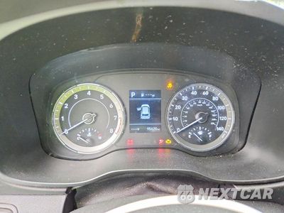 Zdjęcie 9 z 12 samochodu: 2022 HYUNDAI VENUE SE VIN:KMHRB8A36NU160386 - miniatura