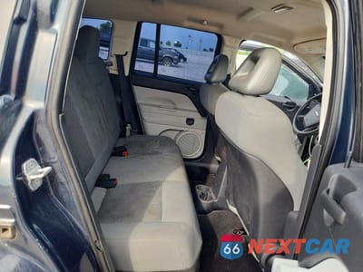 Zdjęcie 10 z 12 samochodu: 2007 JEEP COMPASS VIN:1J8FT47W27D216043 - miniatura