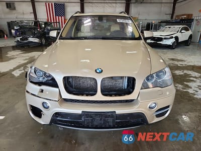 Piąte zdjęcie samochodu w środku: 2013 BMW X5 XDRIVE35I VIN:5UXZV4C53D0B07218 - miniatura