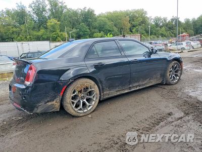 Trzecie zdjęcie samochodu z tyłu: 2017 CHRYSLER 300 S VIN:2C3CCABG0HH585758 - miniatura