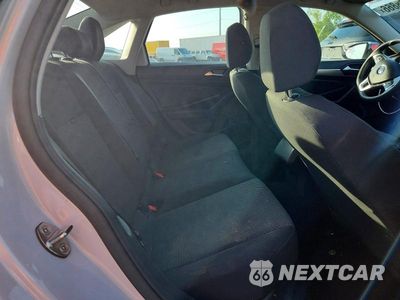 Zdjęcie 10 z 12 samochodu: 2019 VOLKSWAGEN JETTA S VIN:3VWC57BU0KM139551 - miniatura