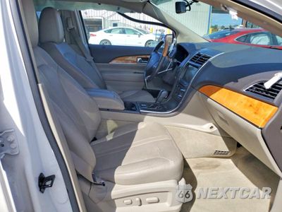 Zdjęcie 7 z 13 samochodu: 2011 LINCOLN MKX VIN:2LMDJ6JK4BBJ29250 - miniatura