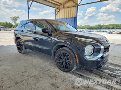 Czwarte zdjęcie samochodu z boku: 2023 MITSUBISHI OUTLANDER SE VIN:JA4J3UA83PZ036269 - miniatura